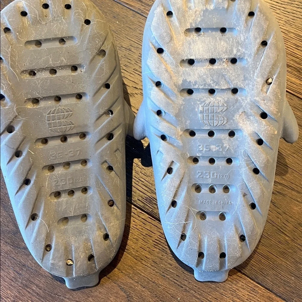 Kids Shark Slipons - Gray